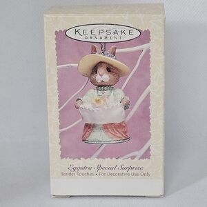 New 1996 Hallmark Eggstra Special Surprise Easter Bunny Spring Tender Touches B